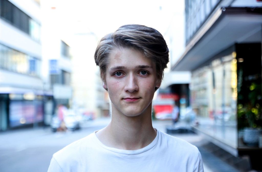 Kolja Schultheiß ist 17 Jahre alt und kommt aus Esslingen. Zu Weihnachten will er sich von seinen Eltern eine CO2-Kompensationszahlung fürs Autofahren wünschen. Foto: S.Warrlich