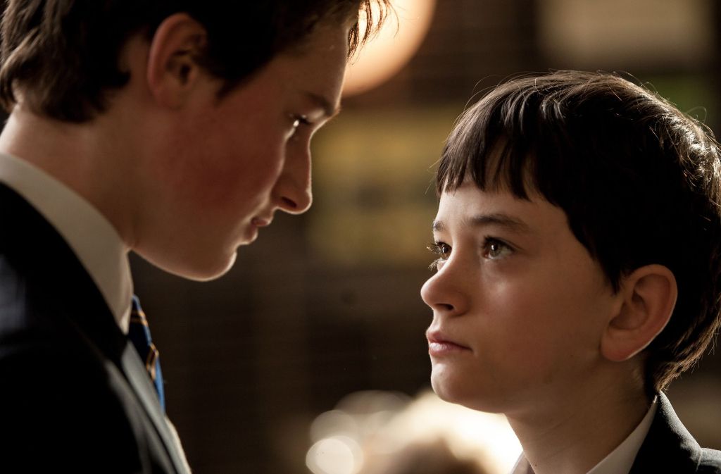 Harry (James Melville) und Conor (Lewis MacDougall)