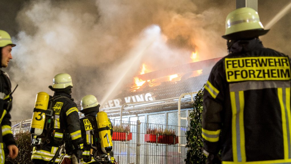 Pforzheim: Großbrand zerstört Burger-King-Restaurant