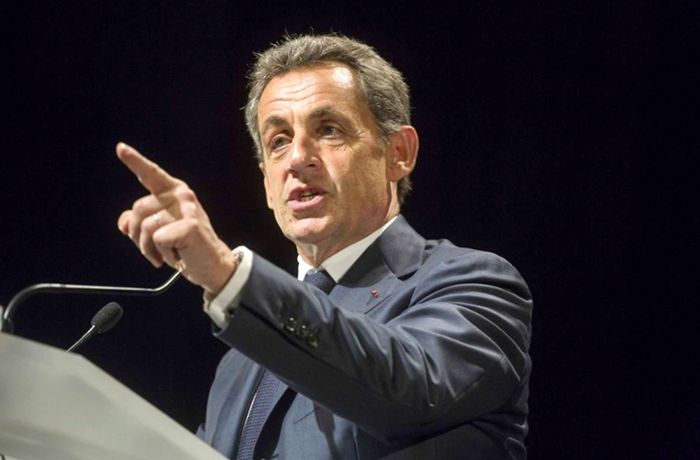 Der Geist von Sarkozy wandelt durch den Élysée-Palast