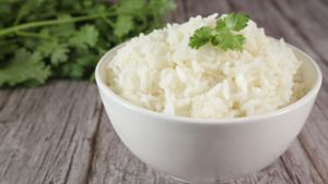 Reis aufwärmen - 5 Möglichkeiten + wichtige Tipps