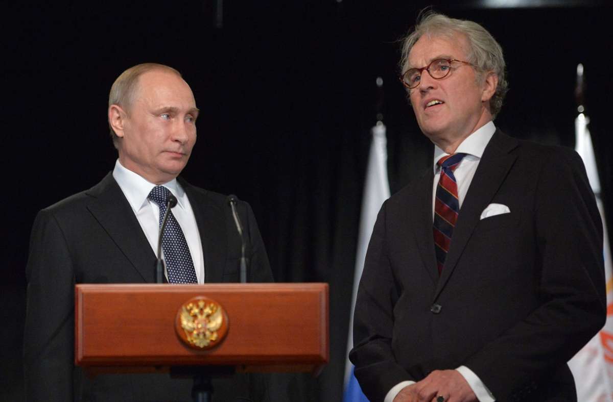Wladimir Putin und Rüdiger von Fritsch 2016 bei einem russisch-deutschen Studententreffen in Moskau