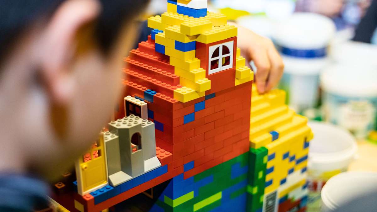 Von Ritterburg bis Fußballstadion: Holzgerlinger Kinder lassen Lego-Stadt entstehen