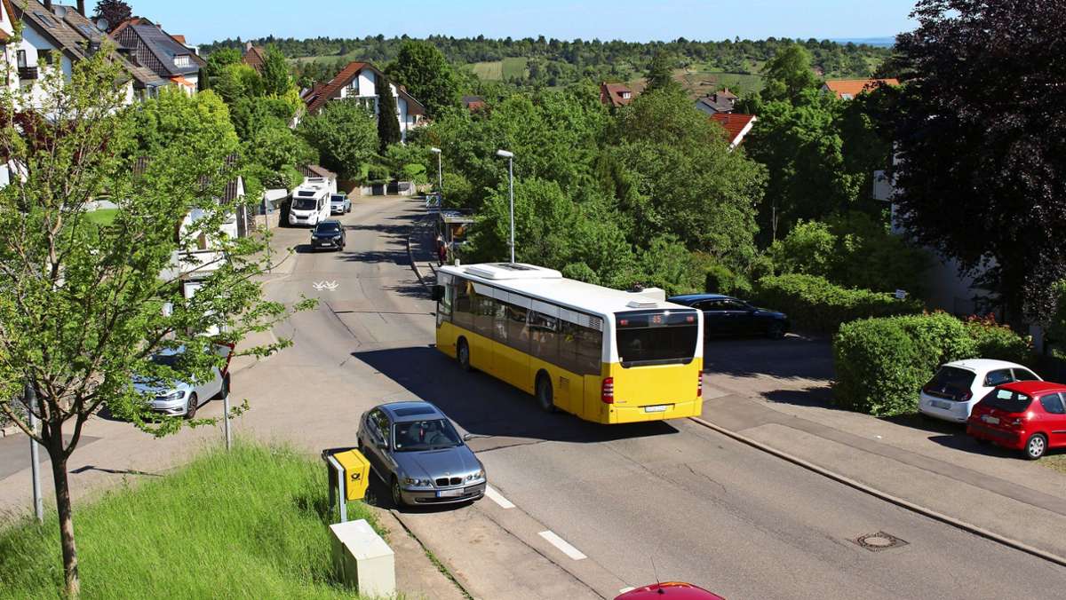 Verkehr in Stuttgart-Heumaden: Abschüssige Straße verleitet zum Gasgeben