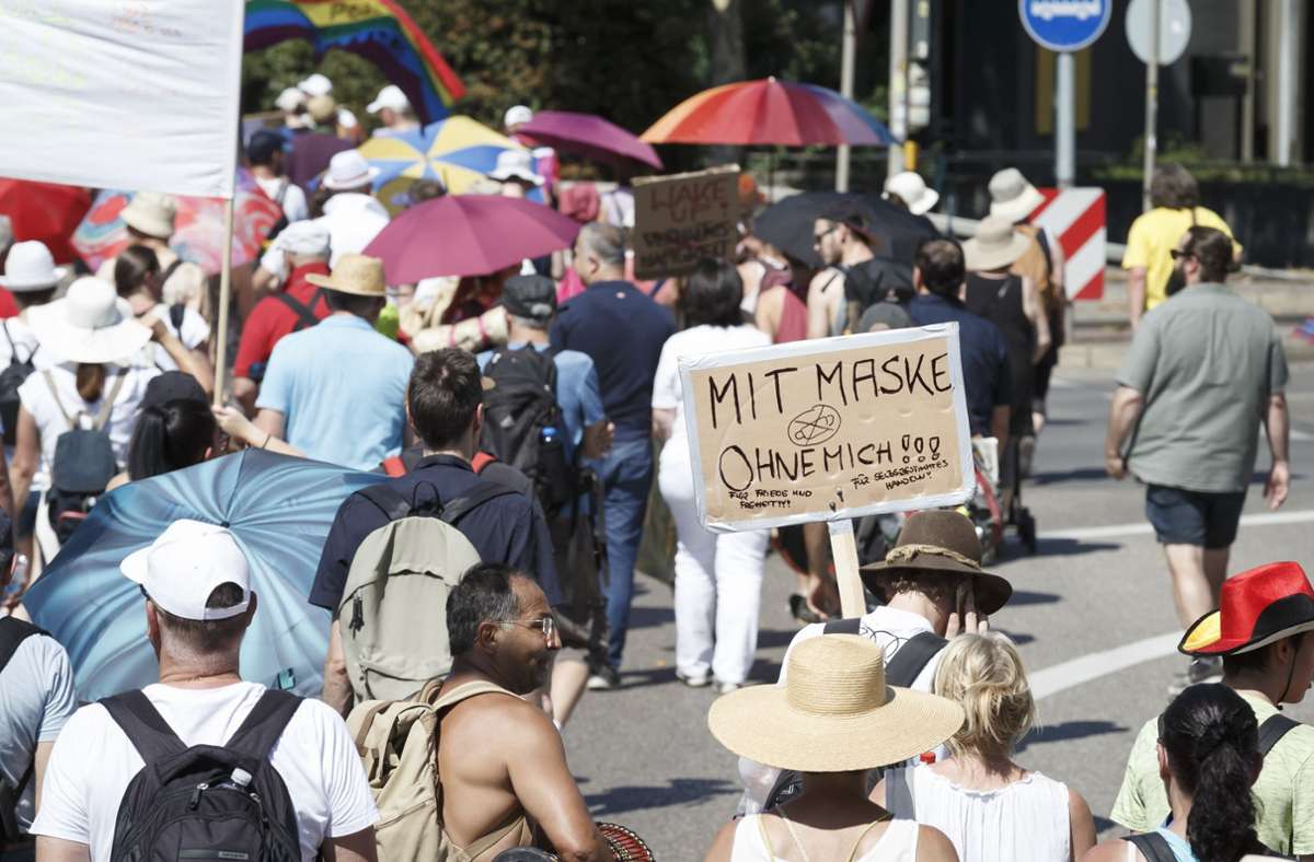 Am Samstag sind mindestens vier Demonstrationen gegen die Pandemie-Einschränkungen geplant. (Archivbild) Foto: Lichtgut/Julian Rettig