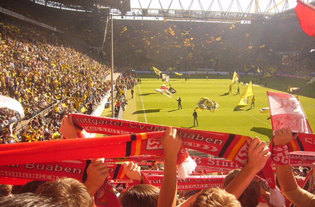 ... sind etwa bei VfB-Auswärtsspielen (Foto: 2008 bei Borussia Dortmund) dabei, sie ...