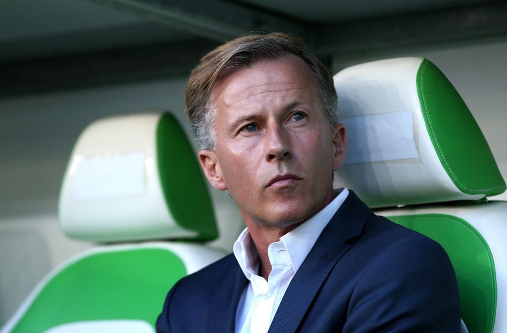 Trainerentlassung Nummer eins in der Saison 2017/2018: Andries Jonker muss beim VfL Wolfsburg gehen. Für ihn kommt der Ex-Mainzer Martin Schmidt.