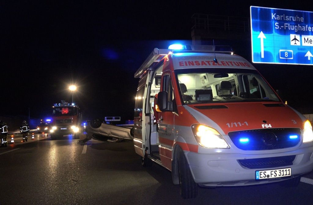 Rettunsgwagen brachten die Verletzten in die umliegenden Krankenhäuser