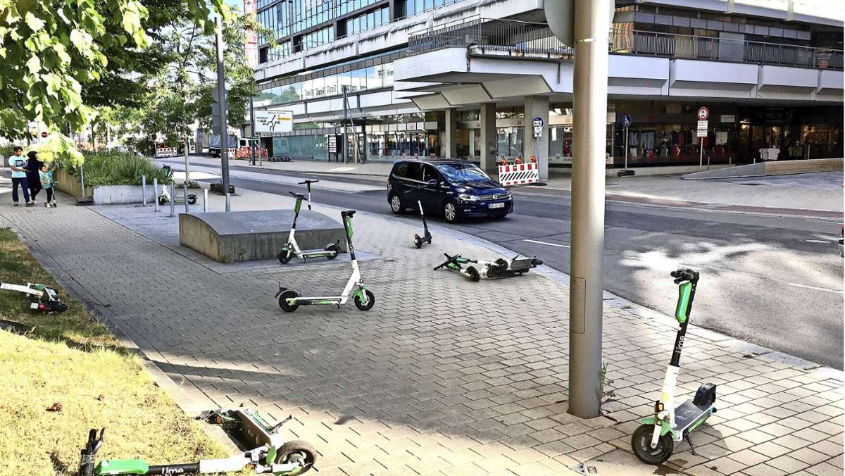 Jetzt auch in Böblingen: Ärger um wild geparkte E-Scooter nimmt zu