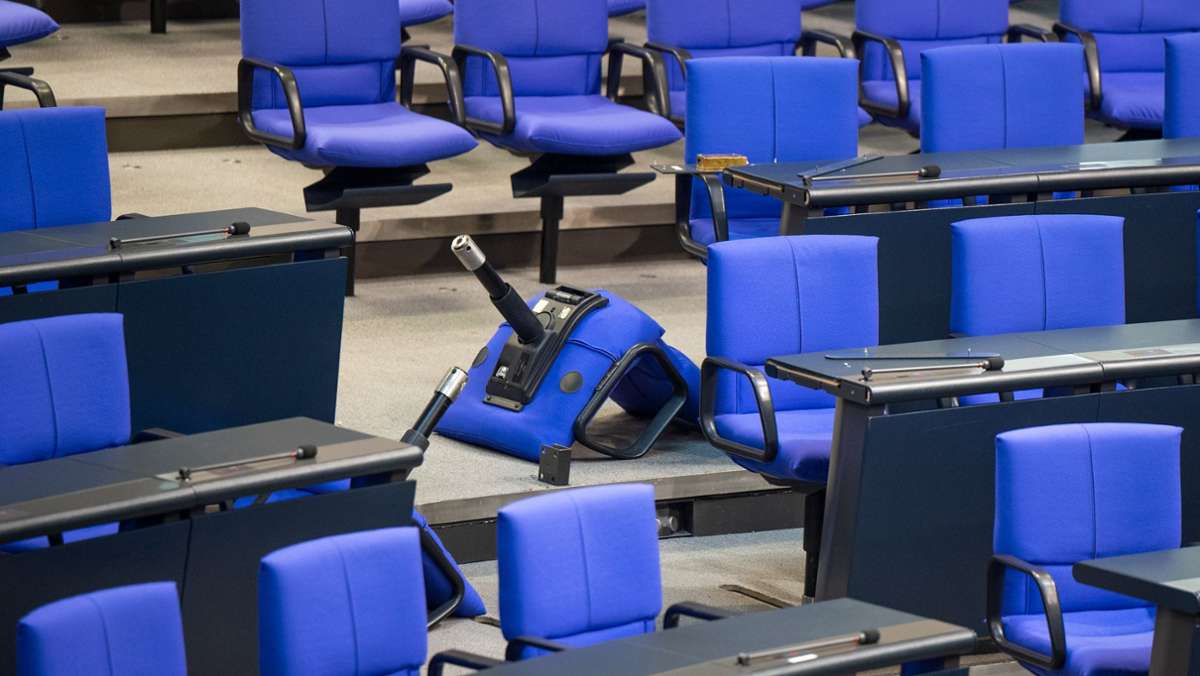 Neuer Bundestag: Schon die Sitzordnung sorgt für Streit