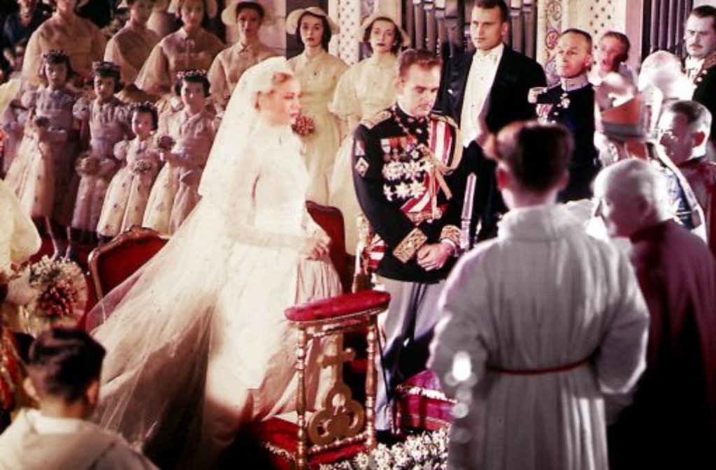 ... um 1956 in der St. Nicholas-Kathedrale den monegassischen Fürsten Rainier zu heiraten.