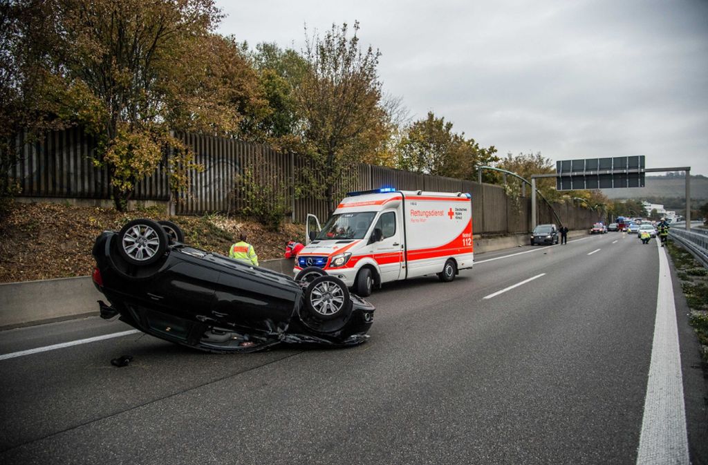 Der Unfall soll sich zwischen Remshalden-Grunbach und Weinstadt-Beutelsbach ereignet haben.