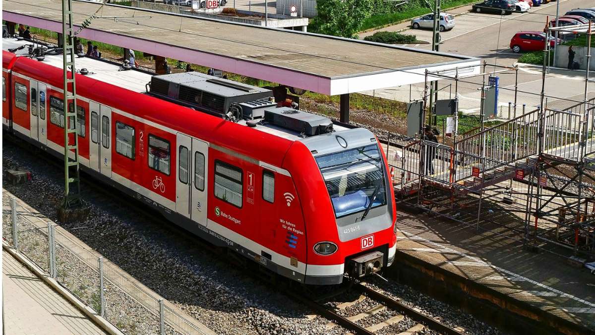 Ärger mit der Bahn in Ditzingen: Neuer Bahnhof mit alter Unterführung