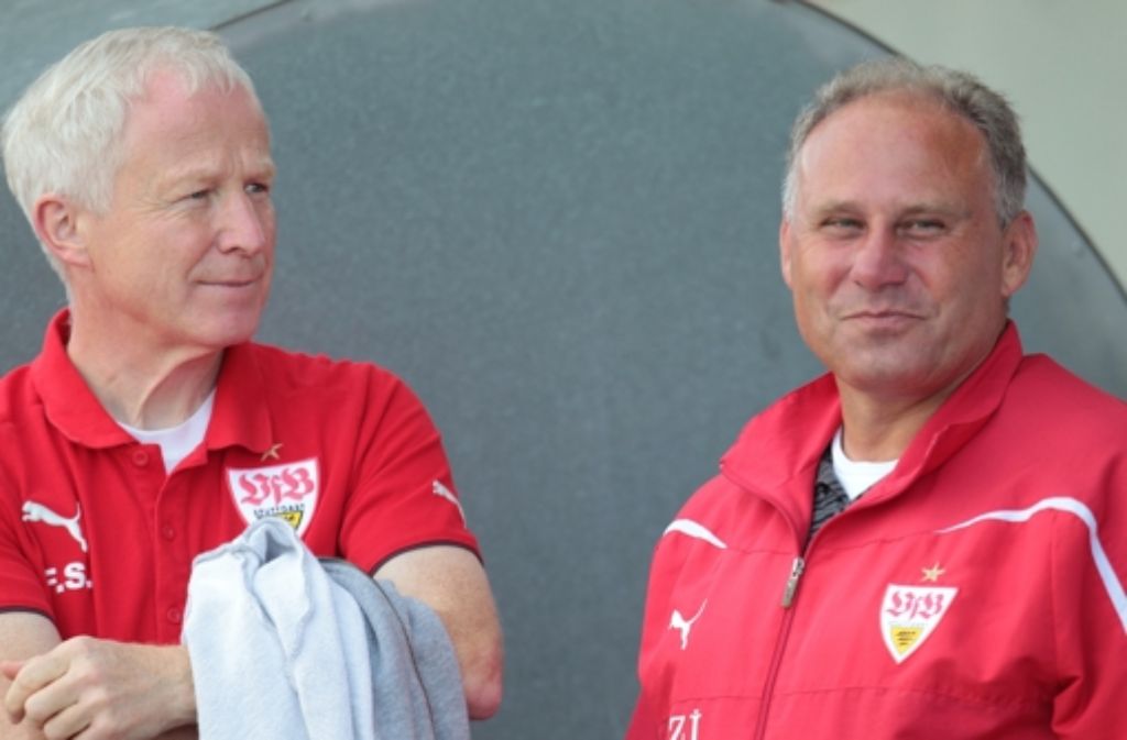 Frieder Schrof (links) und Thomas Albeck verlassen den VfB Foto: Baumann