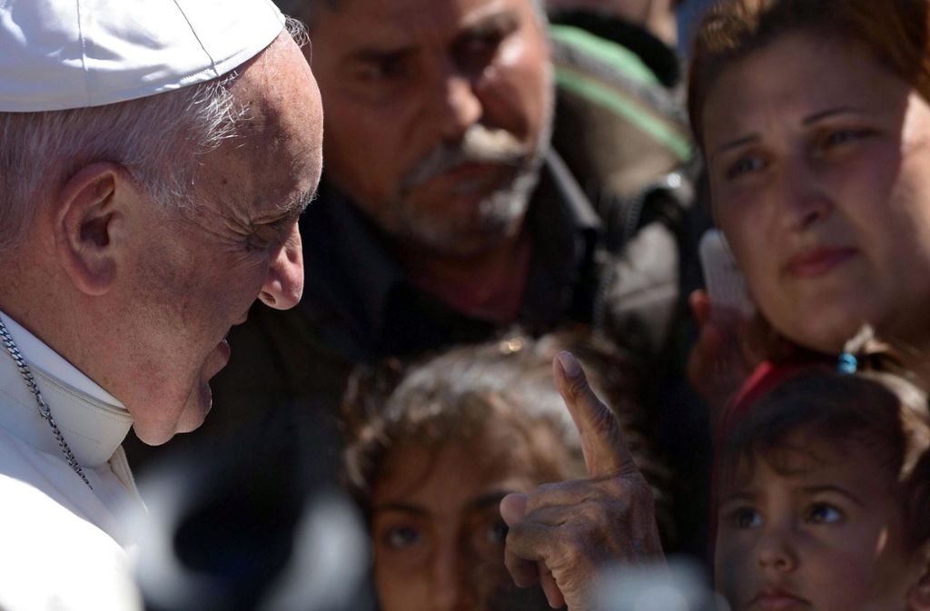 Papst Franziskus besuchte im April 2016 das Lager und bat die internationale Gemeinschaft um Hilfe. Genützt hat es nichts.