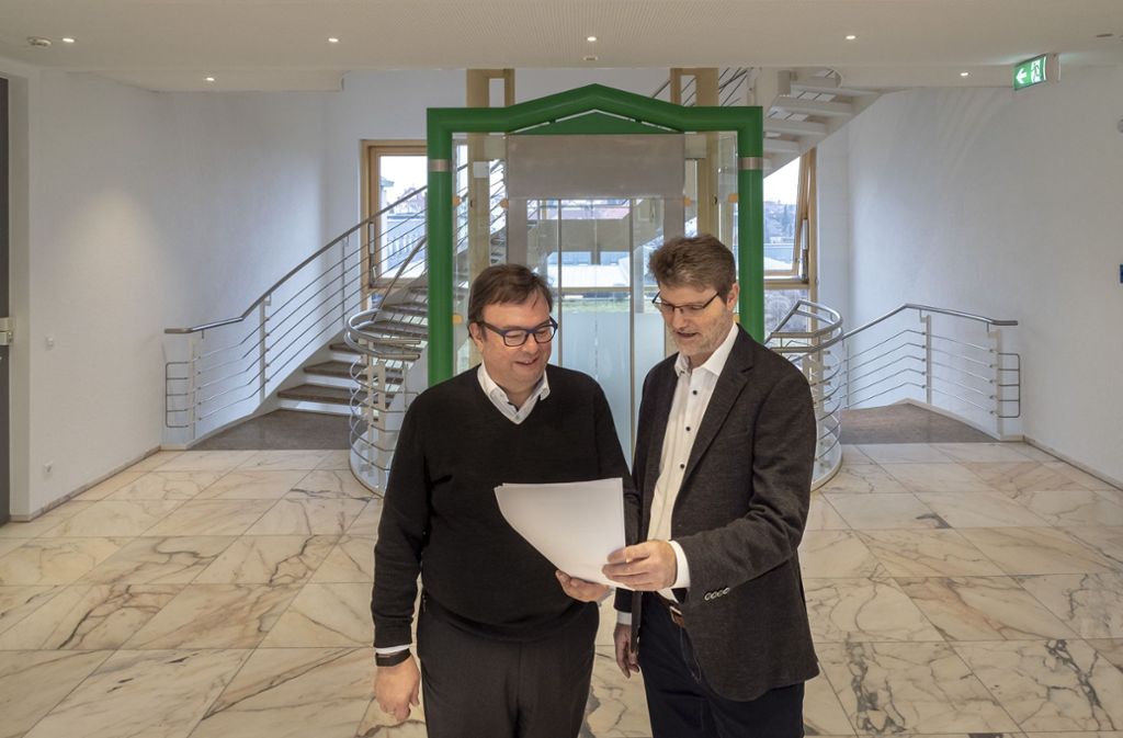 Rainer Kallenbach (links) leitet die neue Bosch-Sparte, Rolf Nicodemus kümmert sich um Online-Parkplatzsuche und autonomes Parken.