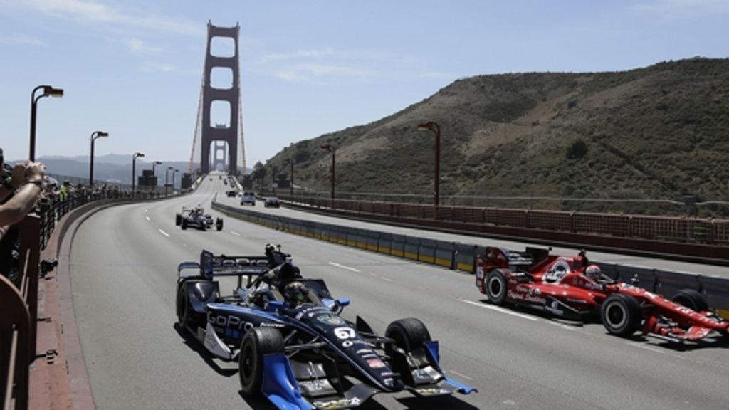 Formationsfahrt auf Golden Gate Bridge: IndyCar-Piloten gedenken Justin Wilson in San Francisco