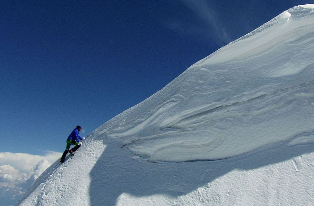 Der Bergsteiger in einer Szene des Kinofilms „Messner“
