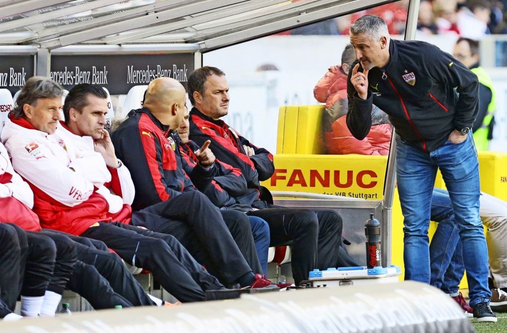 VfB-Trainer Jürgen Kramny will dem FC Bayern „Aufgaben stellen“. Doch mit welcher Aufstellung?