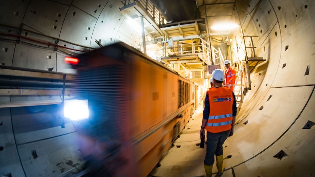 Stuttgart 21: Bahnchef feiert Tunneldurchbruch auf den Fildern