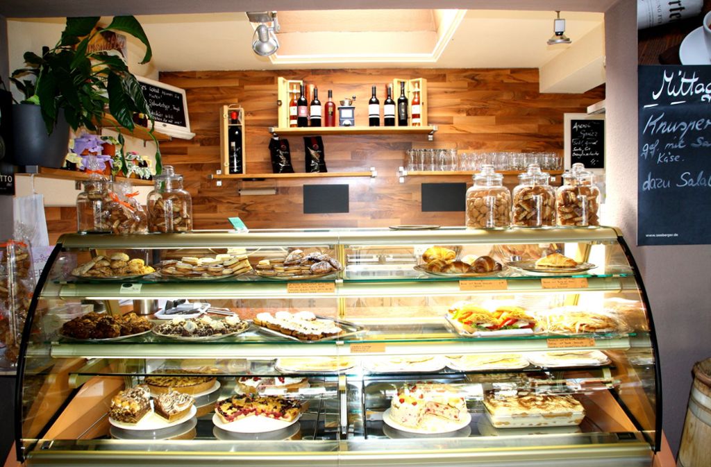 Im Café Cantuccio in Sillenbuch, Kirchheimer Straße 50, gibt es selbst gemachtes Süßes und Salziges, außerdem italienisches Gebäck. Geöffnet ist von 9 bis 19 Uhr, samstags von 10 bis 14 Uhr und sonntags von 10 bis 18 Uhr. Dienstags ist Ruhetag.