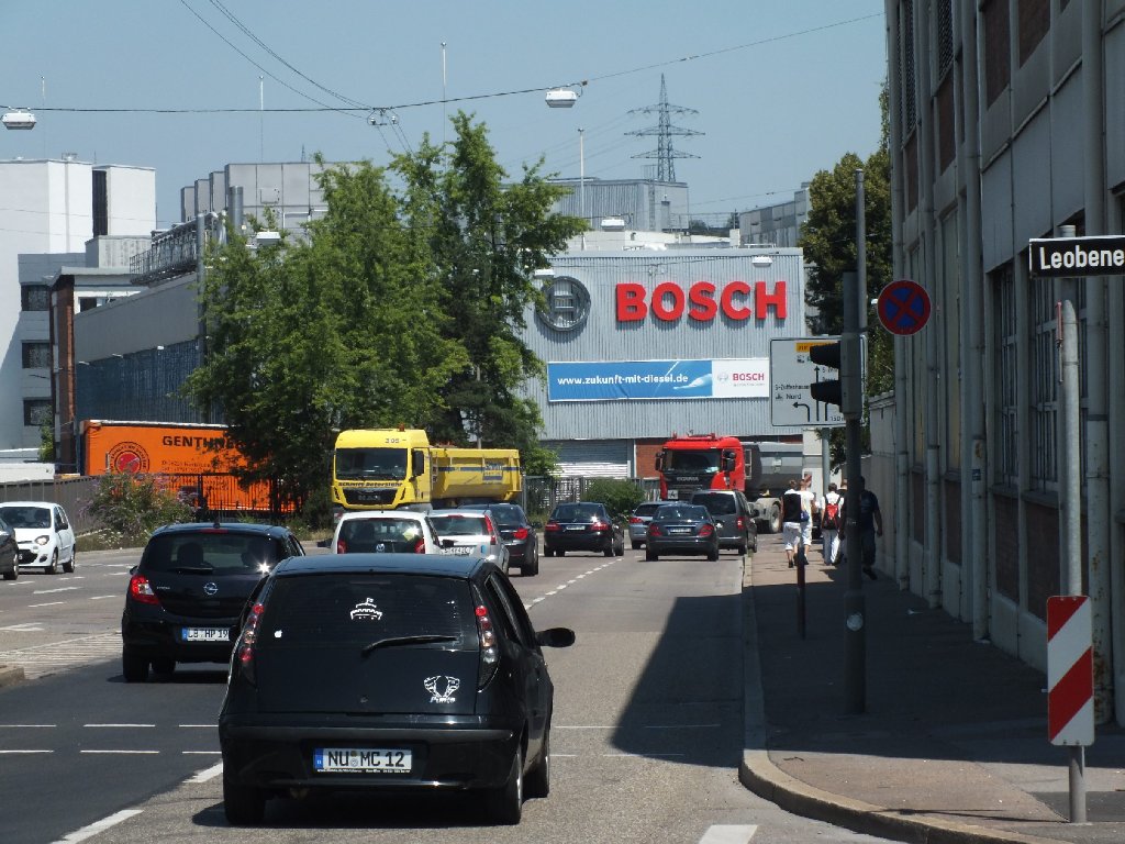 Schon wieder Bosch - hier ist die B 295 im urban-industriellen Zentrum.