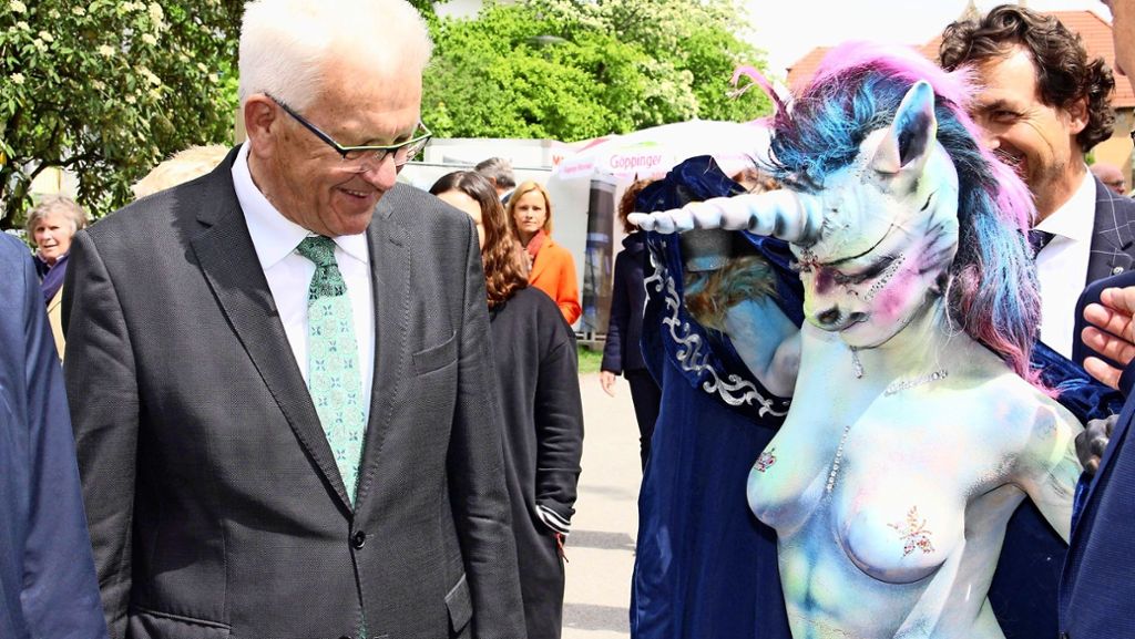 Shitstorm nach Gartenschau-Eröffnung: Linke kritisieren Einhorn-Auftritt als sexistisch