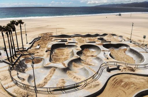 Der Skatepark wurde durch das Aufschütten von Sand unbenutzbar gemacht. Foto: AFP/Mario Tama