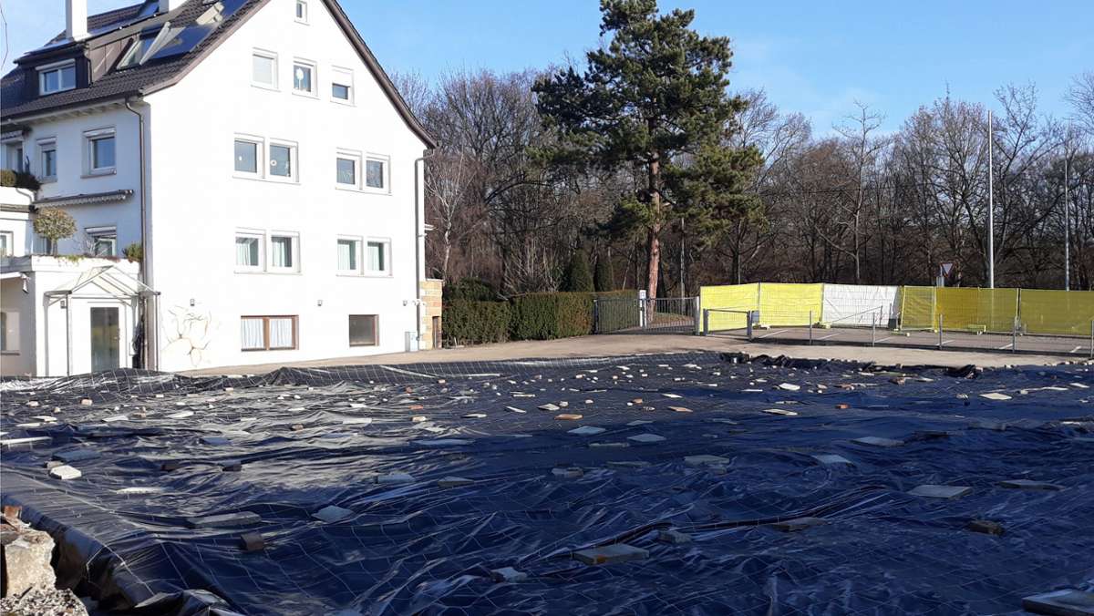  Ende 2021 waren der Blumenverkauf der Firma Staehle eingestellt und das Gewächshaus abgerissen worden. Nun soll ein neues Konzept für das 1300 Quadratmeter große Areal in Stuttgart-Zuffenhausen erarbeitet werden. 