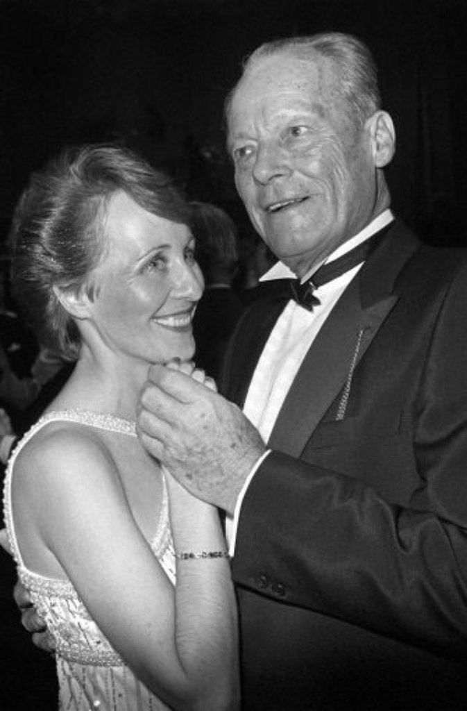 1984: Späte Liebe - Willy Brandt mit seiner dritten Frau Brigitte Seebacher-Brandt.