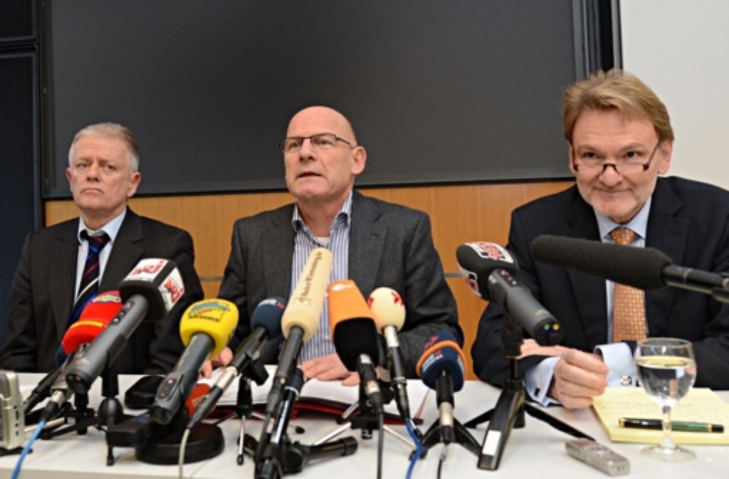 Fritz Kuhn, Winfried Hermann und Volker Kefer bei einer Pressekonferenz nach dem Treffen des Stuttgart-21-Lenkungskreises Foto: dpa