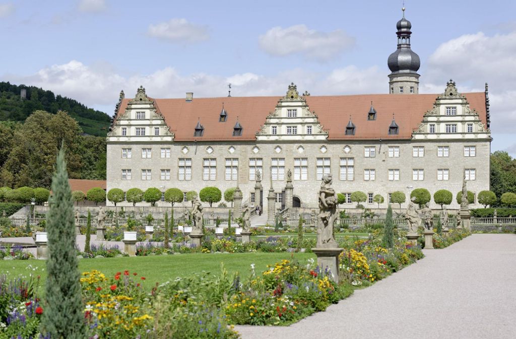 Kloster- und Schlossgärten – hier Schloss Weikersheim – bieten selten gewordenen Pflanzen und Tieren eine Heimat.