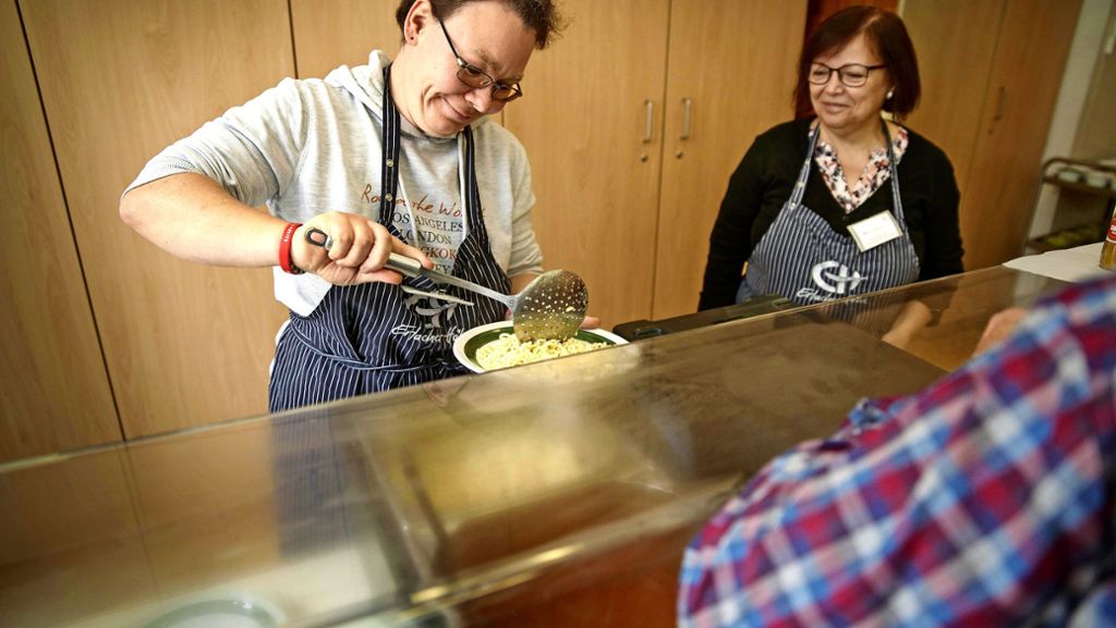 20 Jahre Mittagstisch der Erlacher Höhe in Schorndorf: Zum Nachtisch gibt’s eine Portion Hilfe