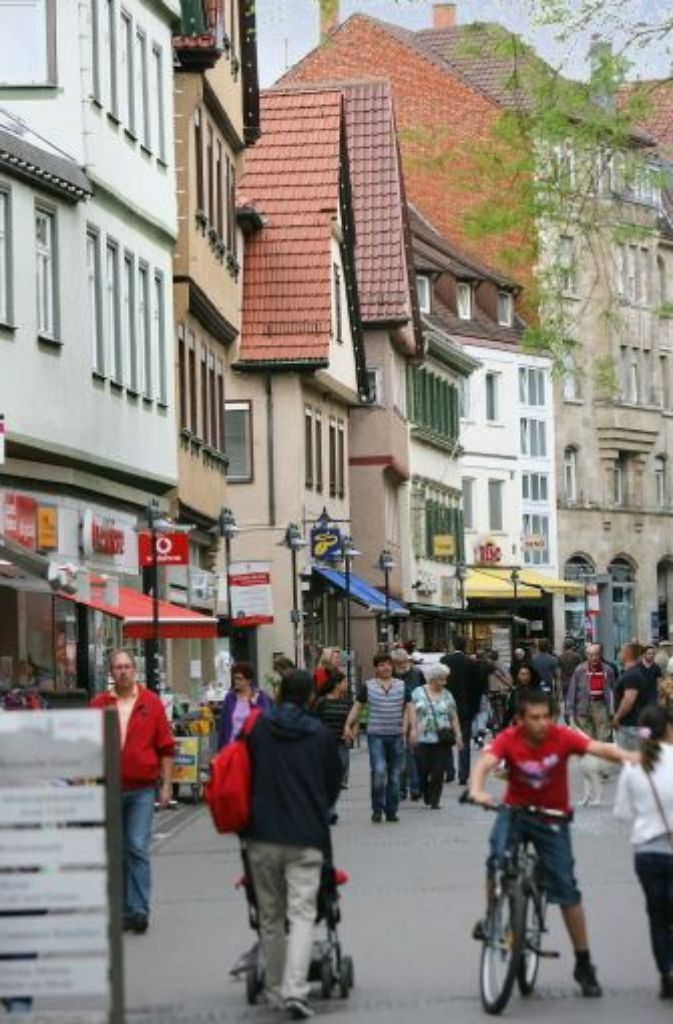 Auch die Fußgängerzone in Bad Cannstatt ist geprägt von der multikulturellen Gesellschaft.