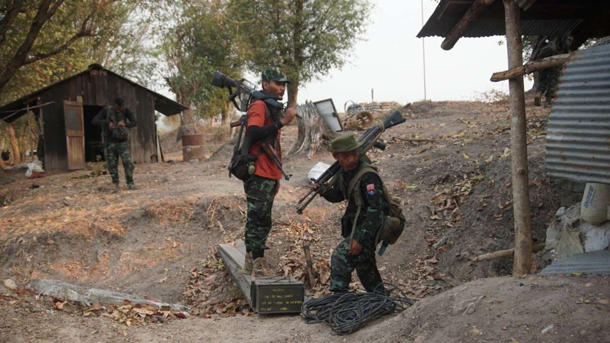 Südostasien: Heftige Kämpfe in Myanmar an Grenze zu Thailand