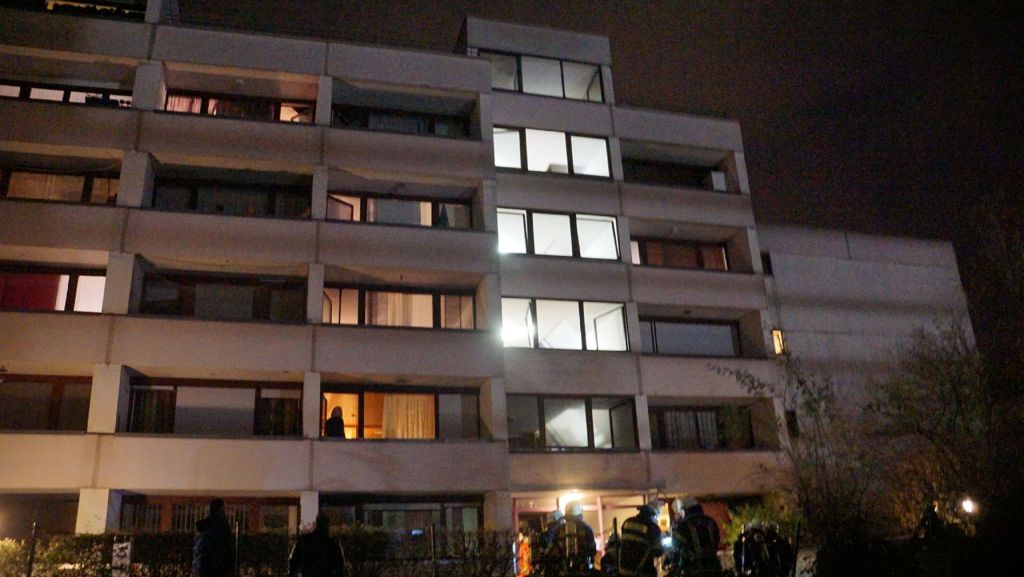 Einsatz in Eislingen: Feuerwehr rettet 44 Bewohner