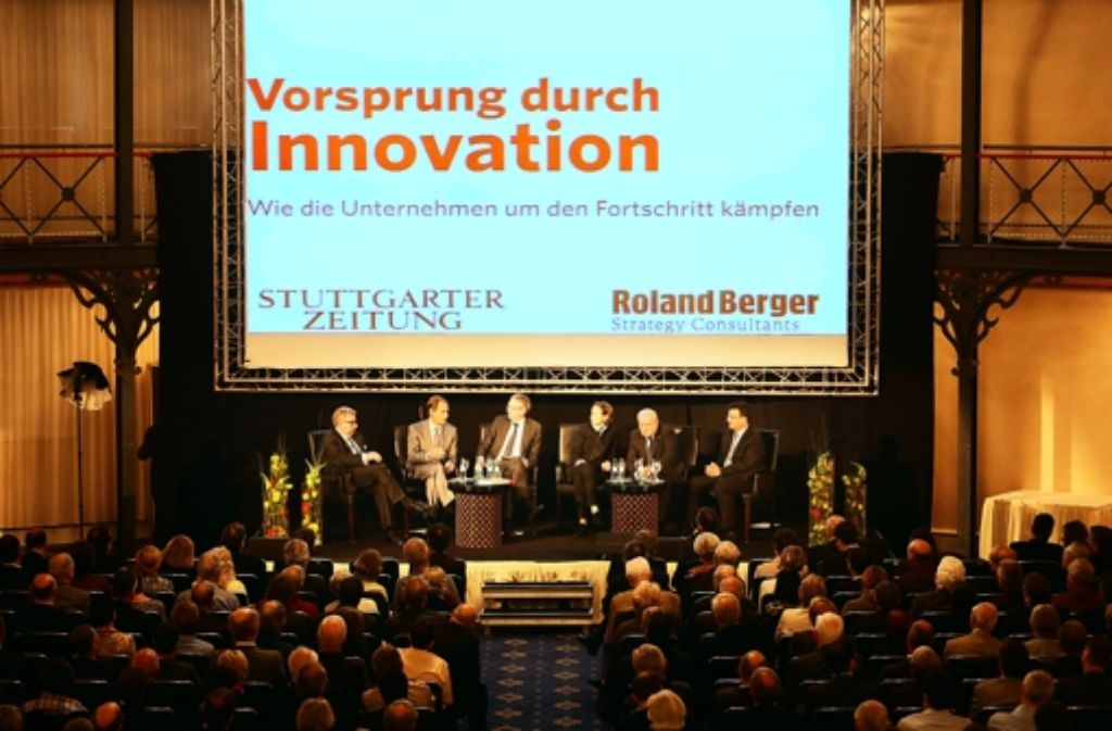 In der Alten Reithalle in Stuttgart haben Vertreter aus Wirtschaft und Wissenschaft im Rahmen der Veranstaltungsreihe „Zukunft der Region“ über das Thema „Vorsprung durch Innovation“ diskutiert.