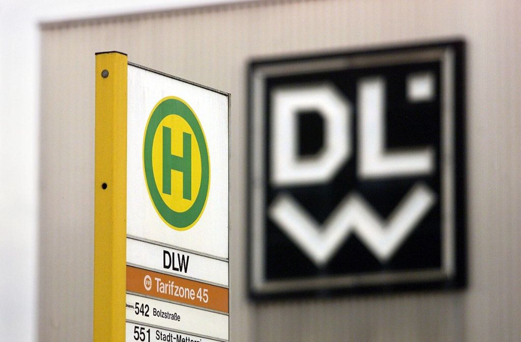 Die Bushaltestelle an der Stuttgarter Straße heißt noch „DLW“.