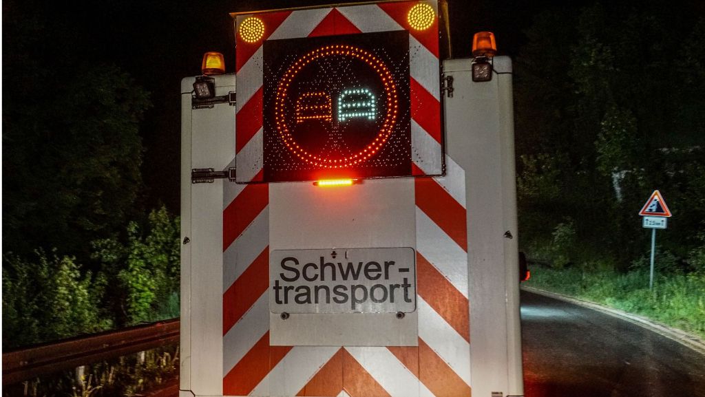  Weil der Strombedarf steigt, rüstet die Firma Netze BW im Kreis Böblingen auf. Ein Schwertransport soll sich deshalb durch halb Deutschland auf den Weg nach Oberjettingen machen. 