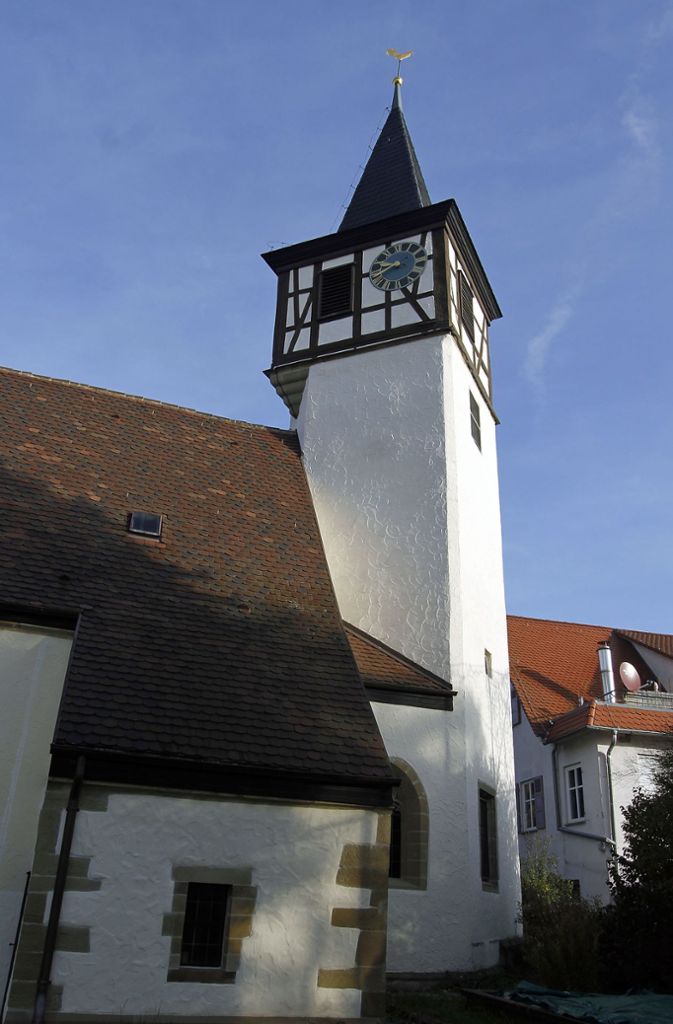Charakteristischer Turm: die Wendelinskirche in Remseck-Hochdorf.