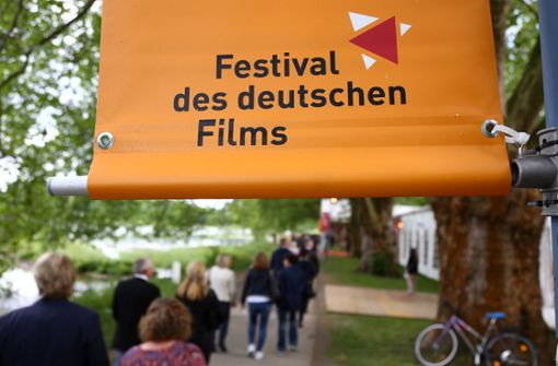 Besucher bei der Eröffnung des Ludwigshafener Festivals 2019 Foto: dpa/Markus Prosswitz
