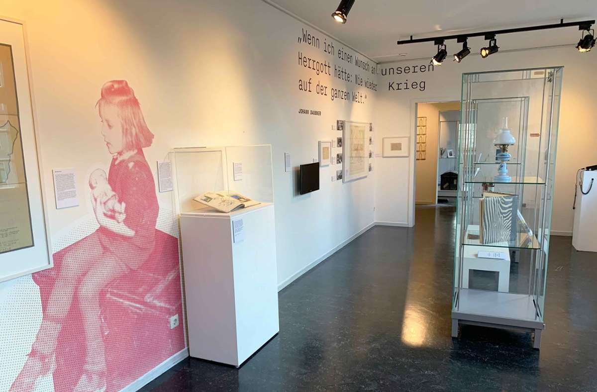 Im Stadtmuseum im Gelben Haus in Esslingen wartet auf die Besucher eine Ausstellung, in der sich alles um das Ankommen in Esslingen von 1945 bis heute dreht. Außerdem erzählen Zeitzeugen von ihrem Ankommen.
