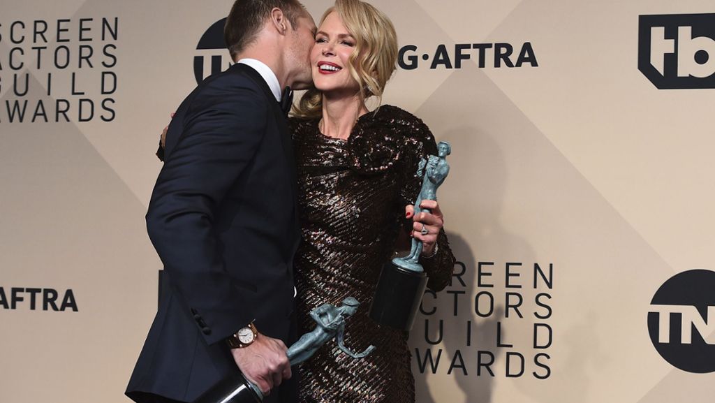 SAG Awards: Nicole Kidman und Alexander Skarsgard freuen sich über ihre Preise