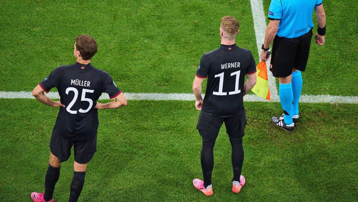  Am Dienstagabend trifft Deutschland im EM-Achtelfinale auf England. Rund um das Ungarn-Spiel gab es viel Kritik am DFB-Team. Welche Änderungen wird Joachim Löw also vornehmen? So könnte die Startelf aussehen. 