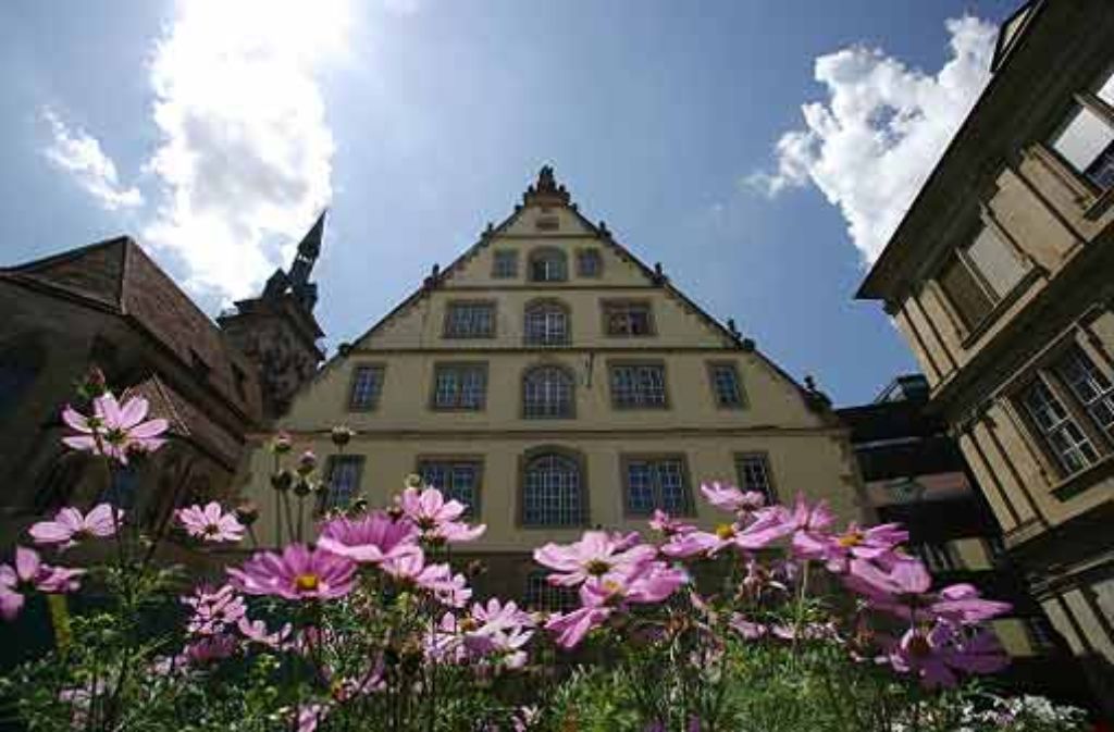 Der Fruchtkasten am Schillerplatz erhielt seine heutige Renaissancefassade im Jahr 1596.