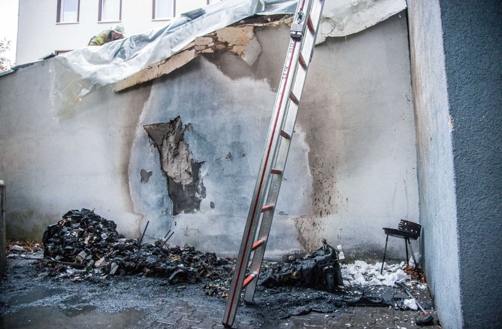 Bei dem Brand entstand ein Schaden in Höhe von rund 15 000 Euro.