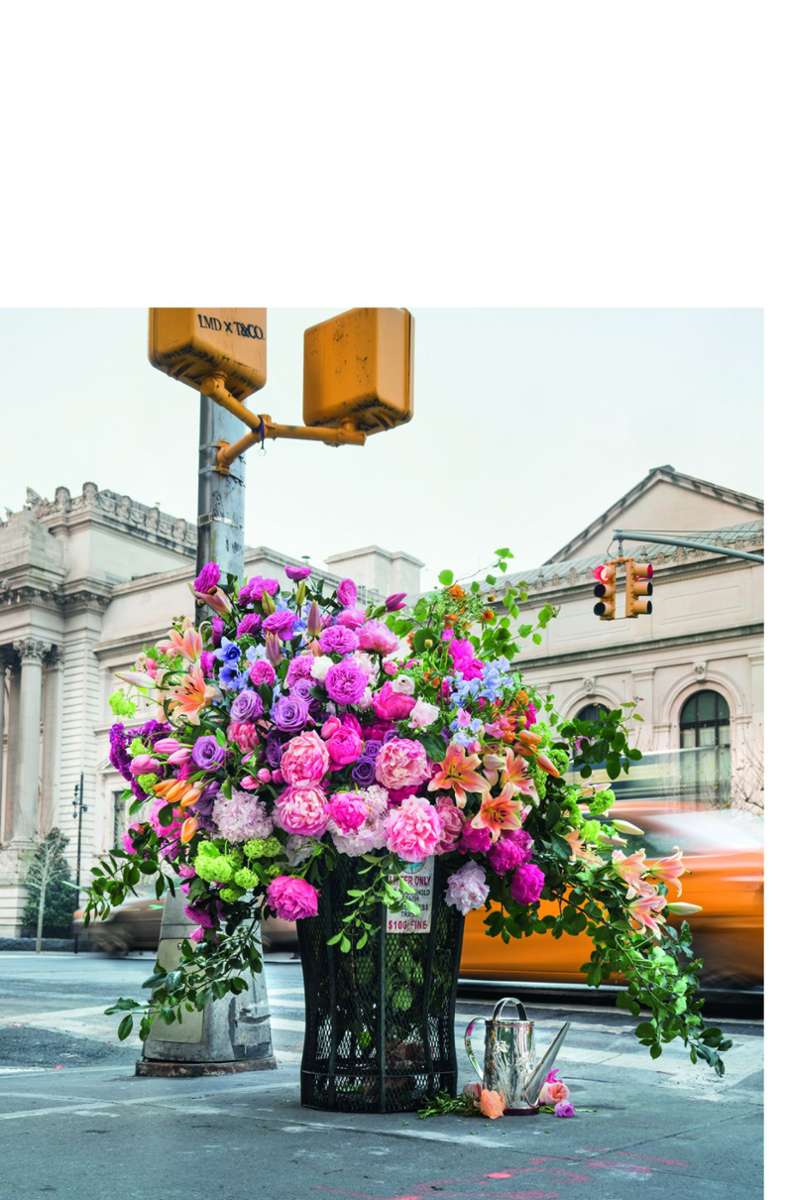 Blumen-Installation in New York von Lewis Miller Design, „Flower Flash“, 2018.