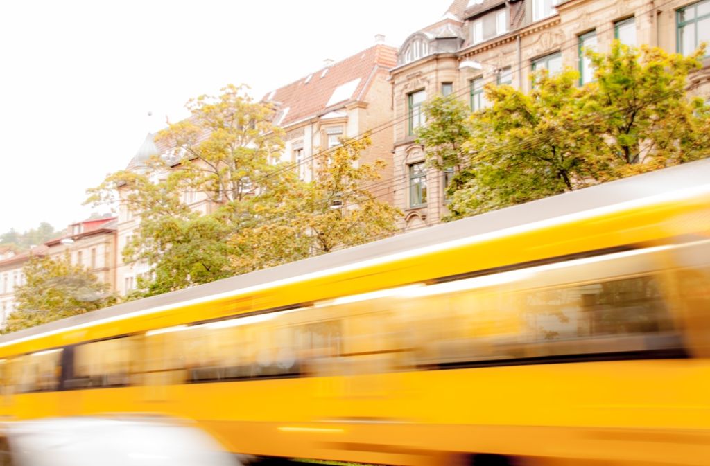 Jeden Tag fährt die Stadtbahn an den Stuttgartern vorbei und gehört damit fest zum Stadtbild.