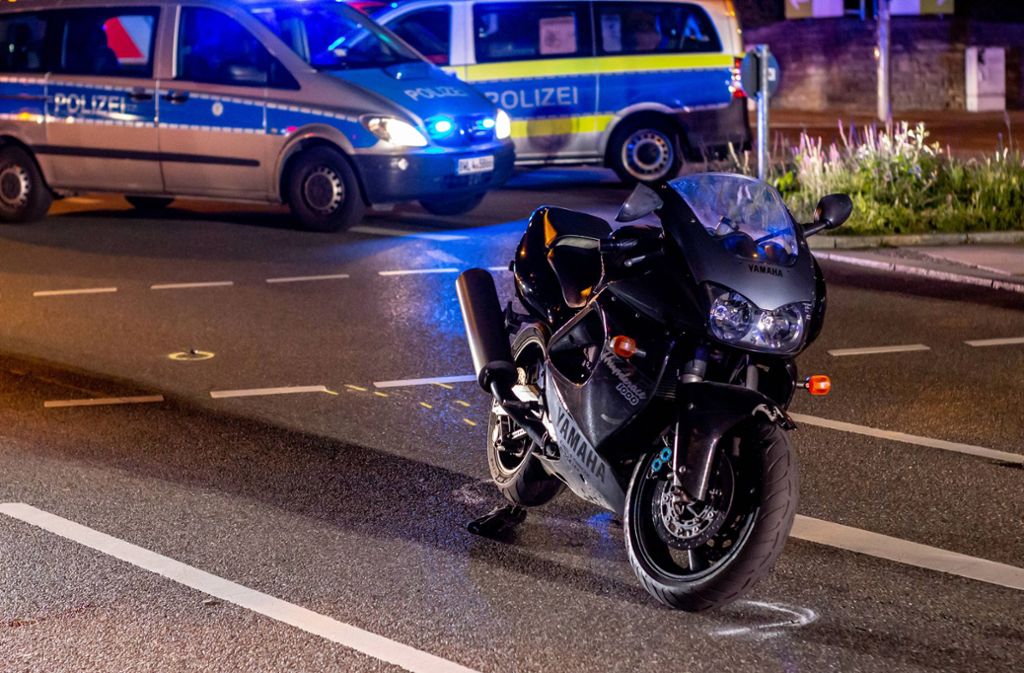 Der Sachschaden am Motorrad hält sich mit 500 Euro in Grenzen.