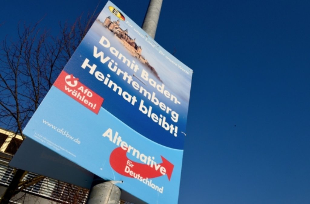 Zusätzlich zu ihren eigenen Wahlplakaten bekommt die AfD Unterstützung von Unbekannten. Foto: Getty